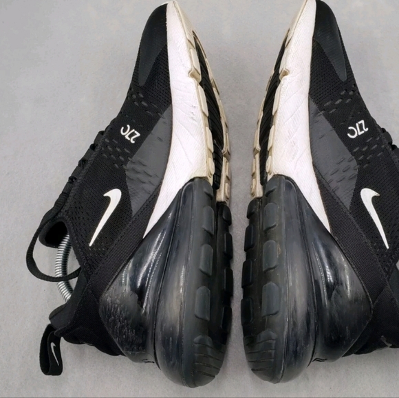 Nike Air Max 270 /  Black Running Athletic Comfort Shoes AH6789-001 Womans 10.5 - Picture 4 of 11